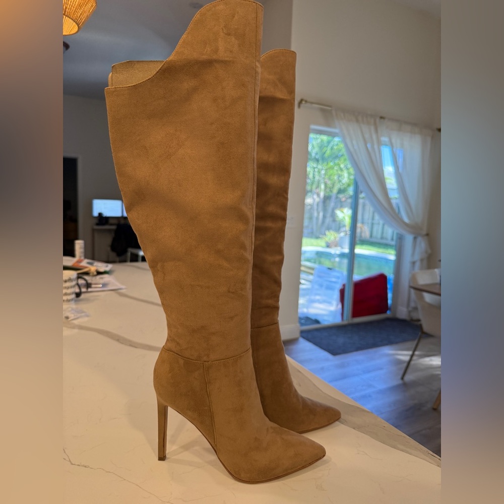 Nine West Teleena Elegant Tan Knee-High Women's Boots LIKE NEW! Size 7